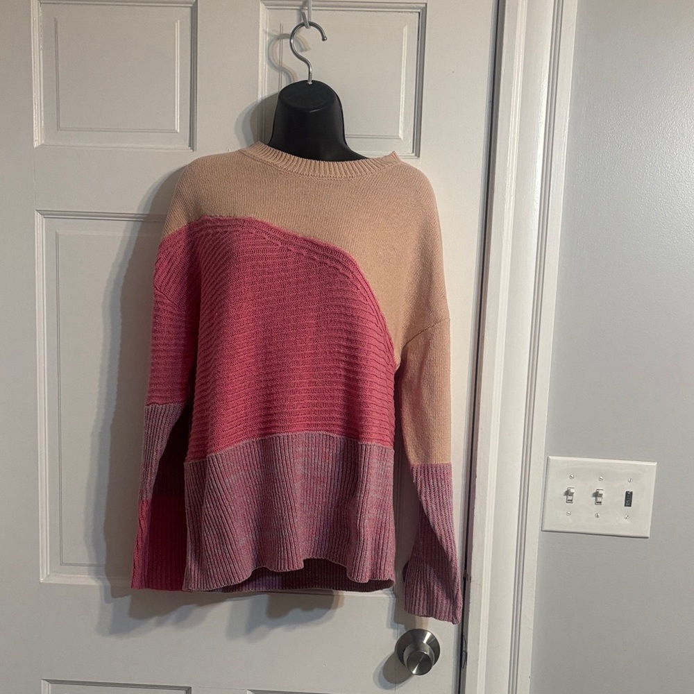 Love Riche Pink & Blush Colorblock Crewneck Sweater